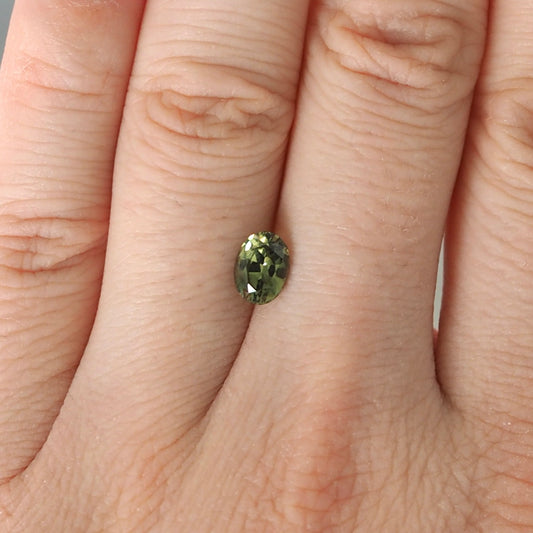 1.25ct Green Oval Sapphire