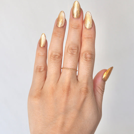 14K 1.0mm Twisted Band