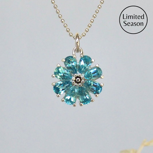 Blue Day's Eye Pendant • Sterling Silver