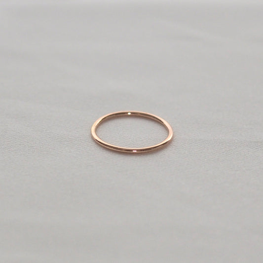 14K 1.3mm Rounded Band