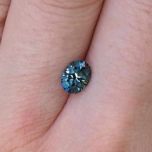 0.92ct Oval Cut Sapphire