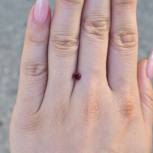 0.39ct Red Round Spinel