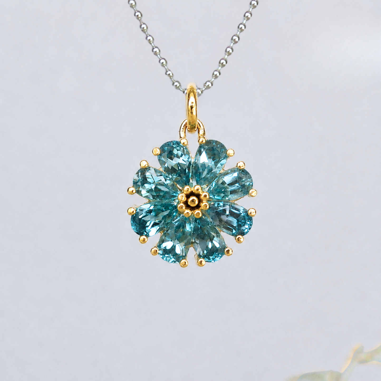 Blue Day's Eye Pendant