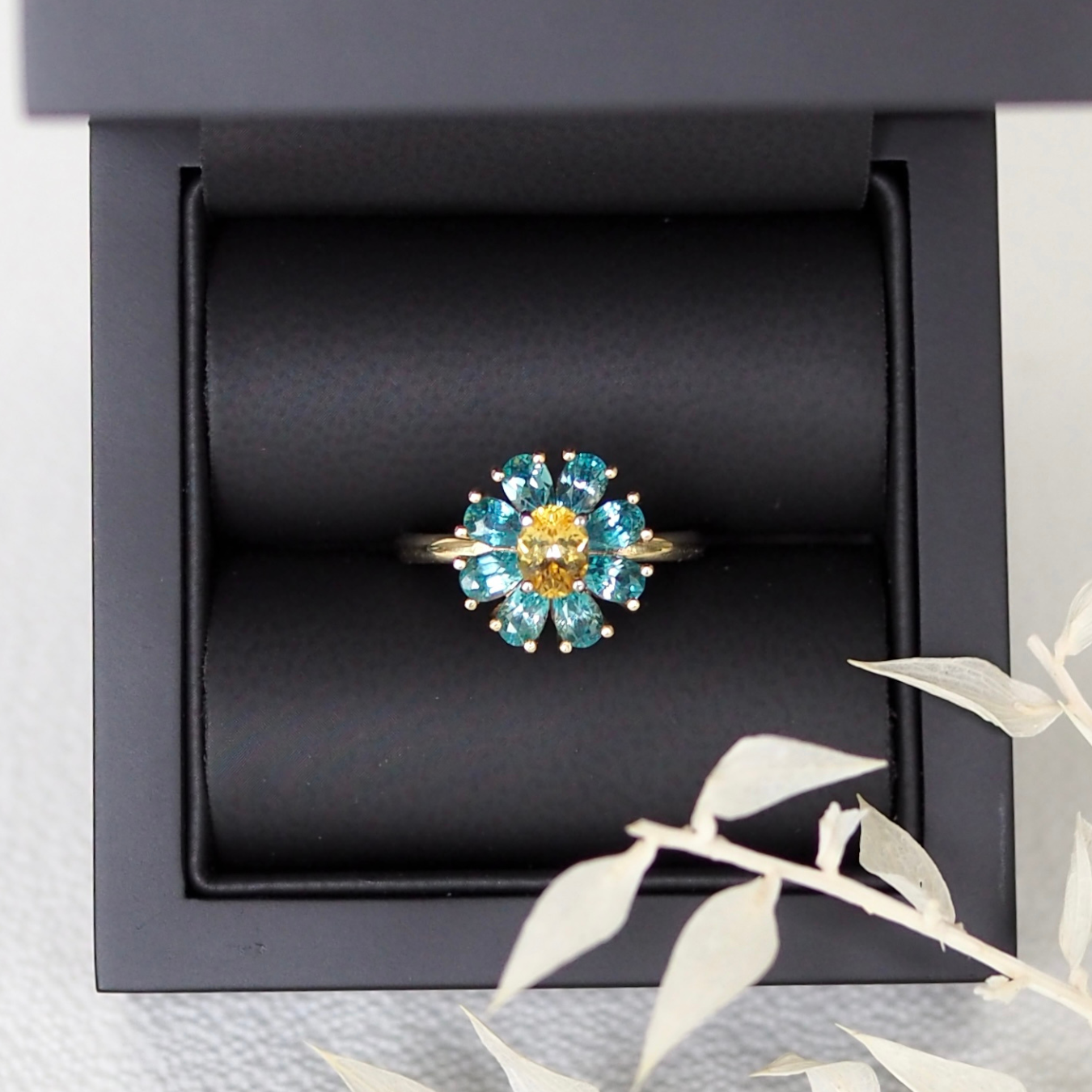 Day's Eye Ring