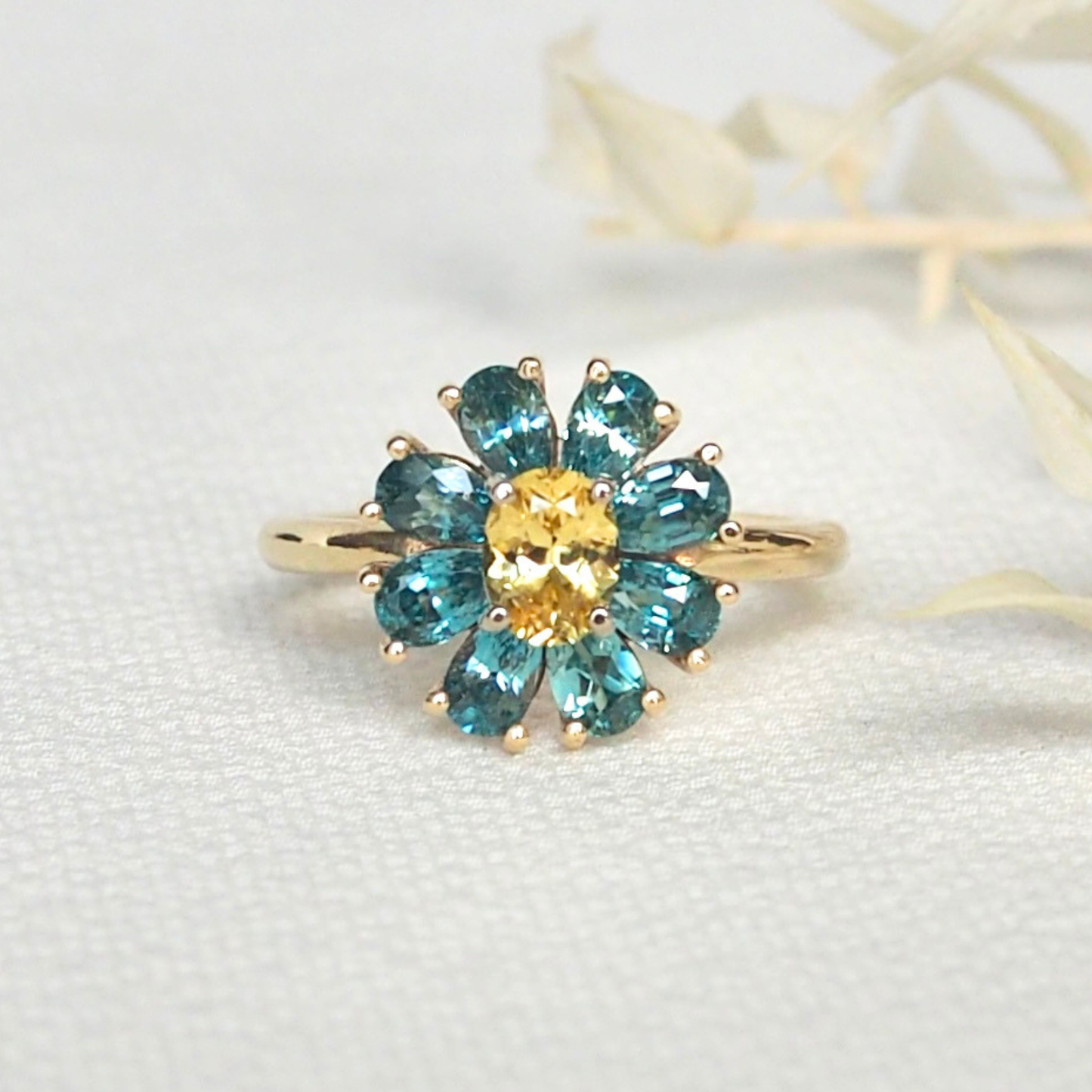 Day's Eye Ring