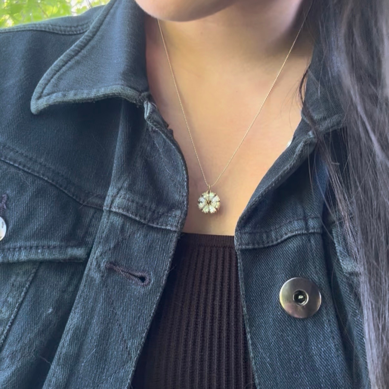 White Day's Eye Pendant