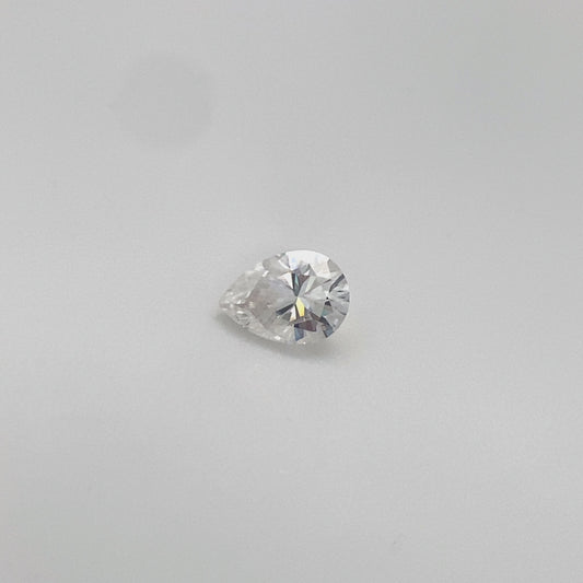 Pear White Moissanite