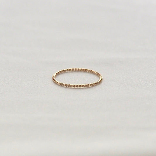 14K 1.3mm Twisted Band