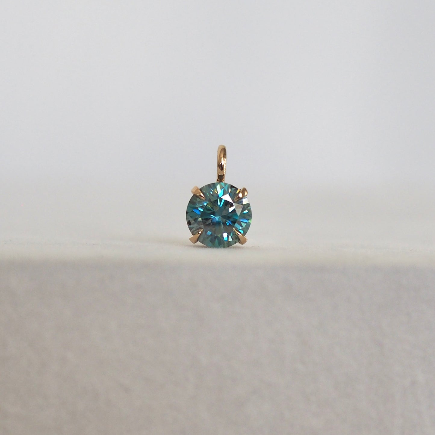 Round Blue Green Moissanite